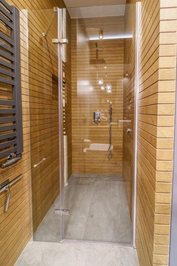 Bright And Charming- Golden Apartments- City Center&S18 Варшава Екстериор снимка