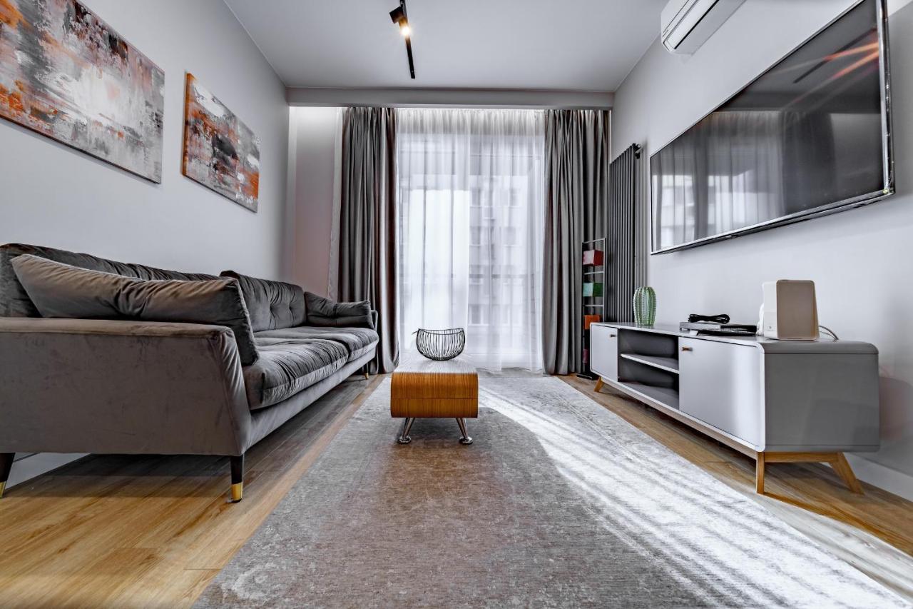 Bright And Charming- Golden Apartments- City Center&S18 Варшава Екстериор снимка